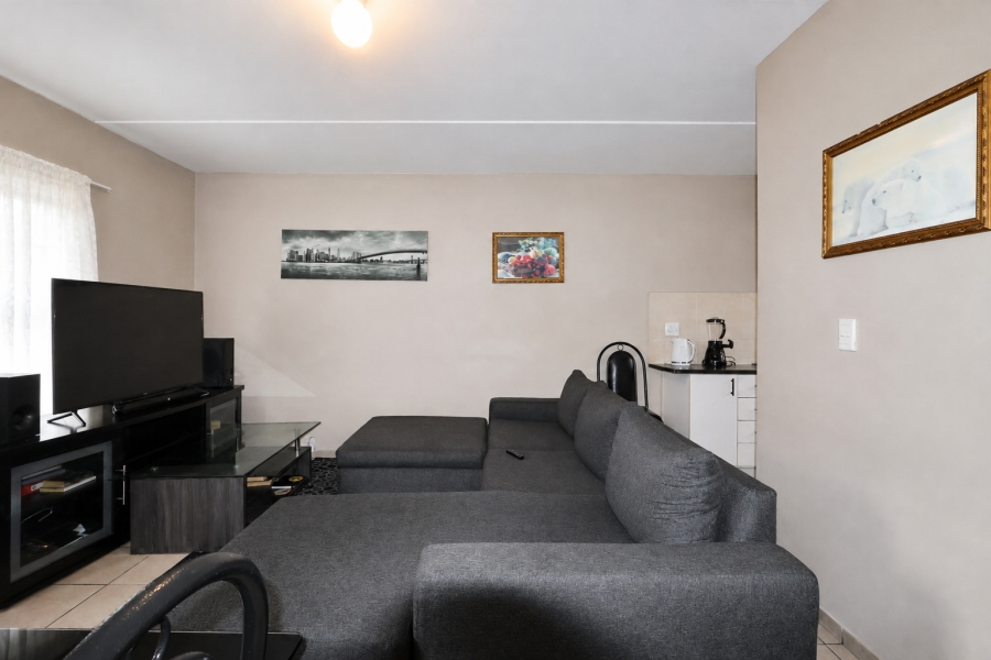 2 Bedroom Property for Sale in Parklands Western Cape